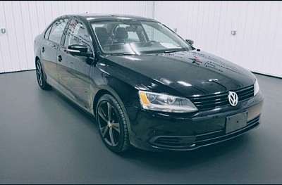 Volkswagen VW Jetta, Golf, Atlas, Tiguan, Taos 4×4s; best sleek, sporty, luxury sedan cars, SUVs and foreign used cars for sale nearby at Tema, Greater Accra, Ghana