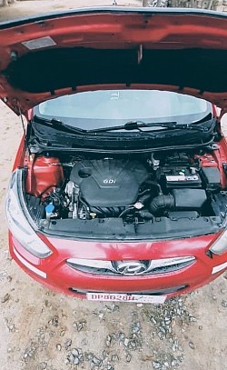 Hyundai Tucson, Santa Fe, Accent, Elantra, Genesis, Sonata, i10, i20, IONIC; best sleek, sporty, luxury sedan cars, SUVs and foreign used cars for sale nearby at Tema, Greater Accra, Ghana